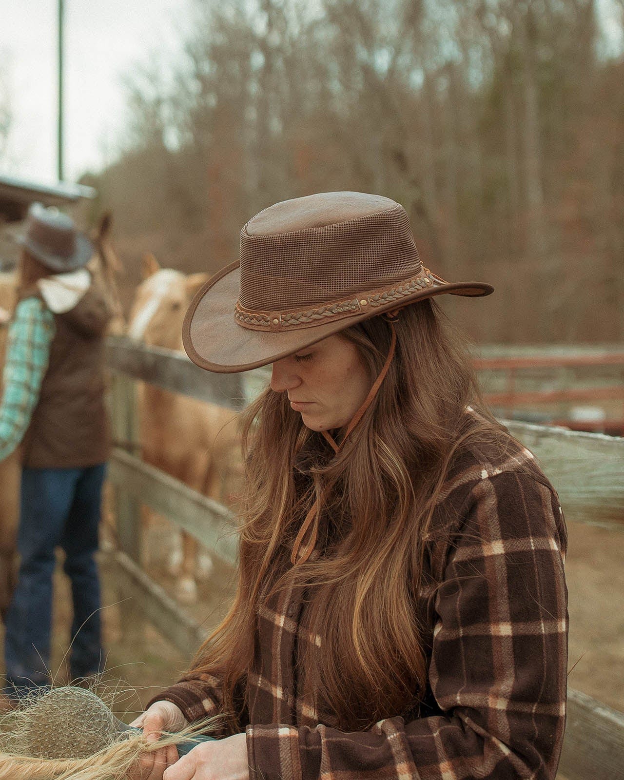 Leather outback hat shop