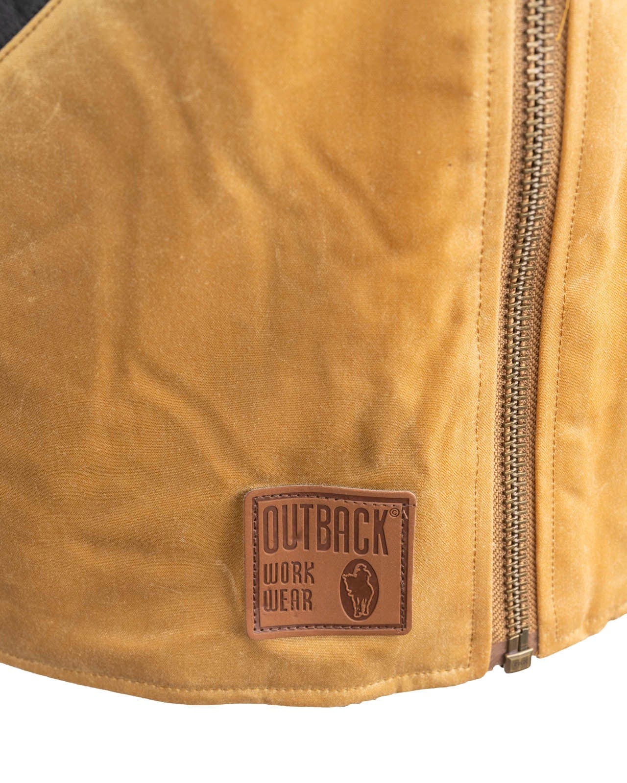 wcc-og-atx-sleeveless-zip-