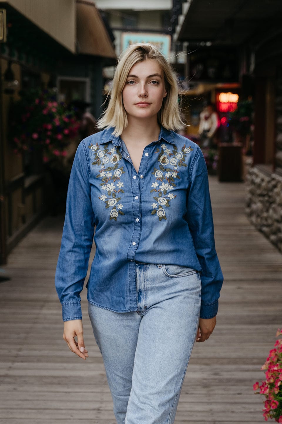 Outback Trading Company Women’s Jenny Button Up Shirt