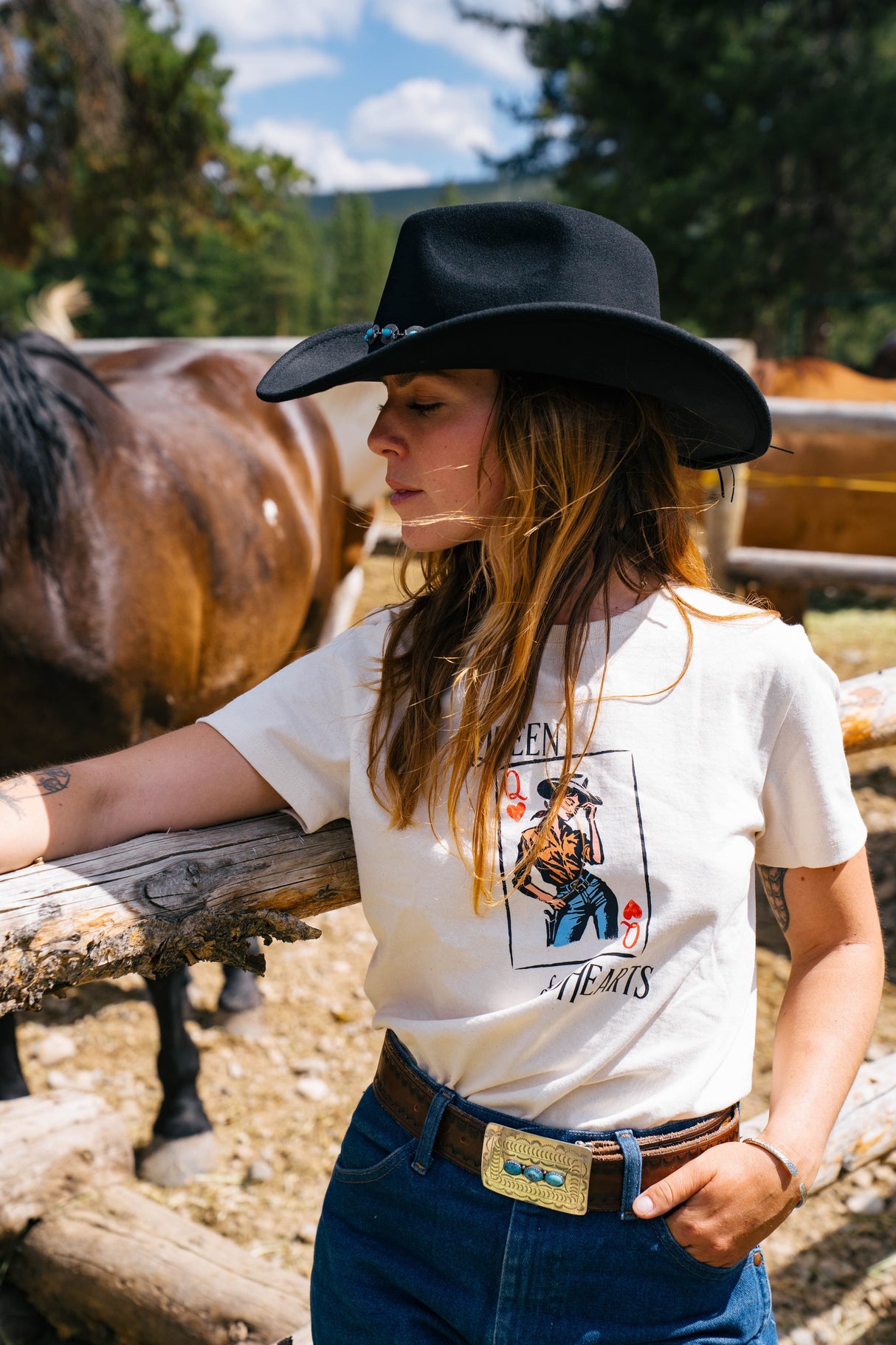 OutbackTrading.com Women's Queen of Hearts Tee - Cream Tees