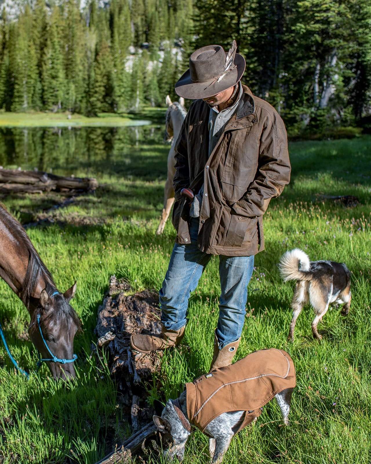 Outback Trading Men's Deer Hunter Jacket - Bronze (XL)